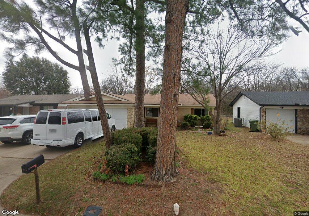 516 Livingston Dr, Hurst, TX 76053 - photo 1