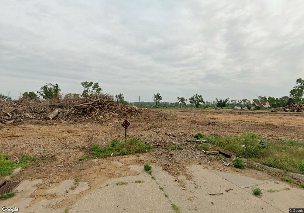 1427 4th St NW, Cedar Rapids, IA 52405 - photo 1