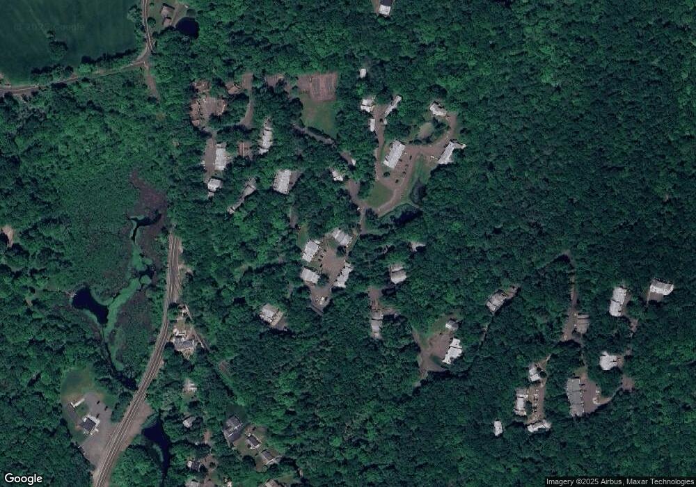 36 Wauwinet Ct, Guilford, CT 06437 - photo 1