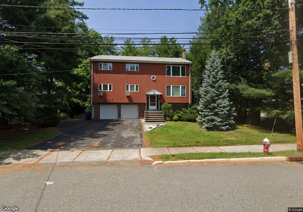 35 Newcomb Rd unit 1st Fl, Tenafly, NJ 07670 - photo 1