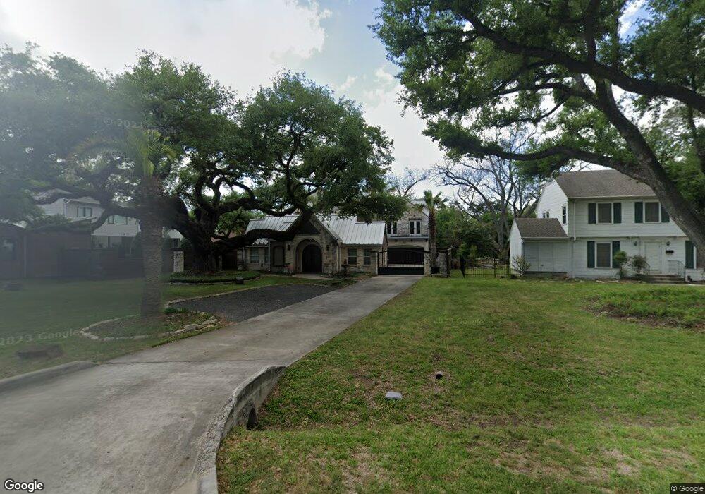 3101 Lawrence St, Houston, TX 77018 - photo 1