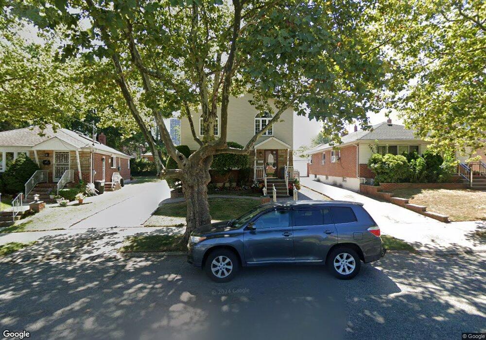 26224 59th Ave, Little Neck, NY 11362 - photo 1