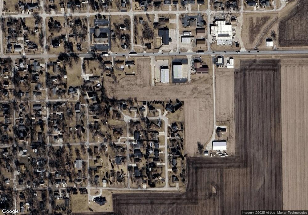 911 Logan Ave, Chenoa, IL 61726 - photo 1