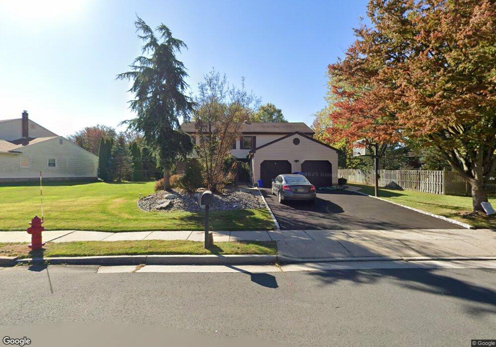 5 Acorn Dr, Edison, NJ 08820 - photo 1