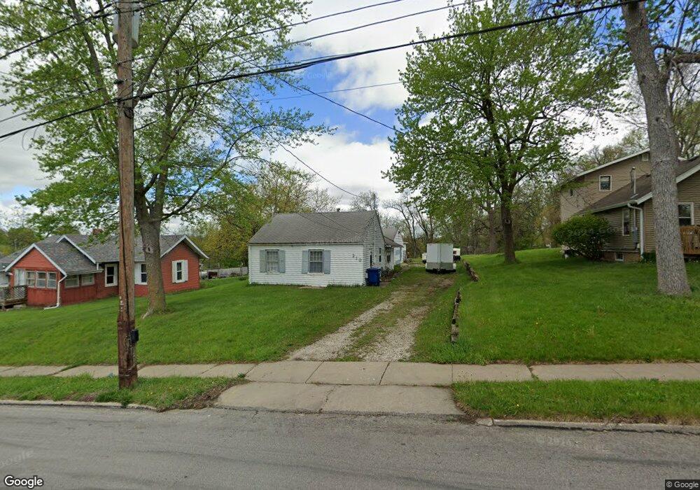 210 E Porter Ave, Des Moines, IA 50315 - photo 1