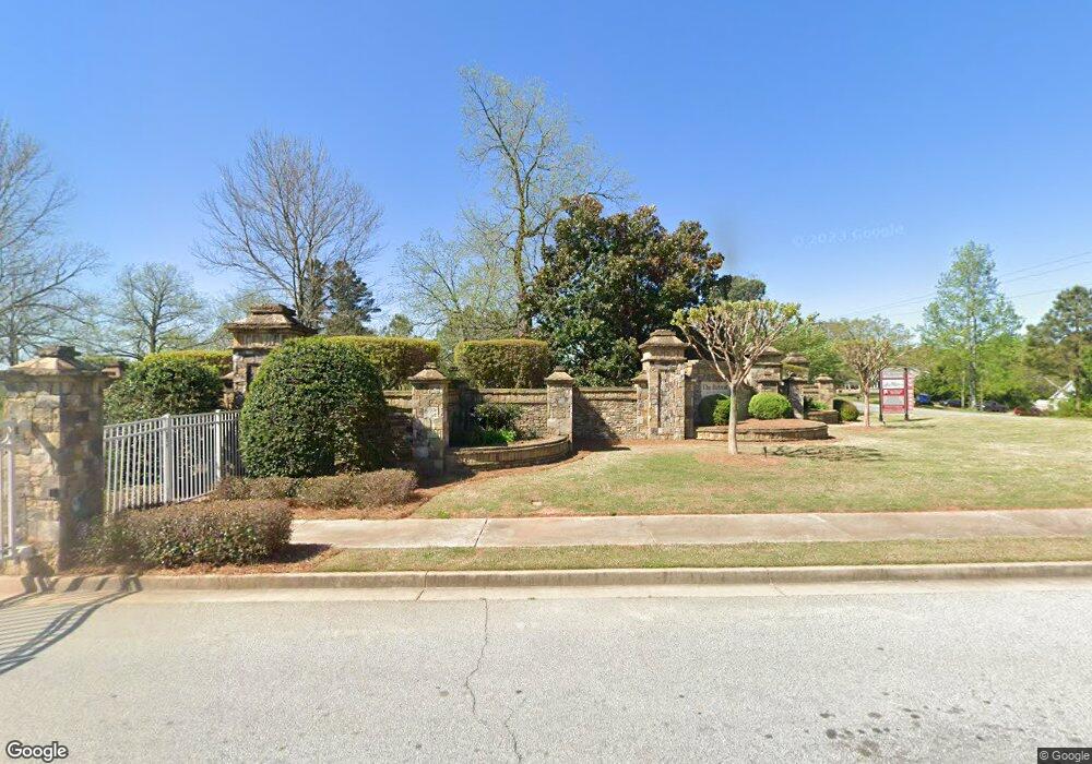 5302 Retreat Dr, Flowery Branch, GA 30542 - photo 1