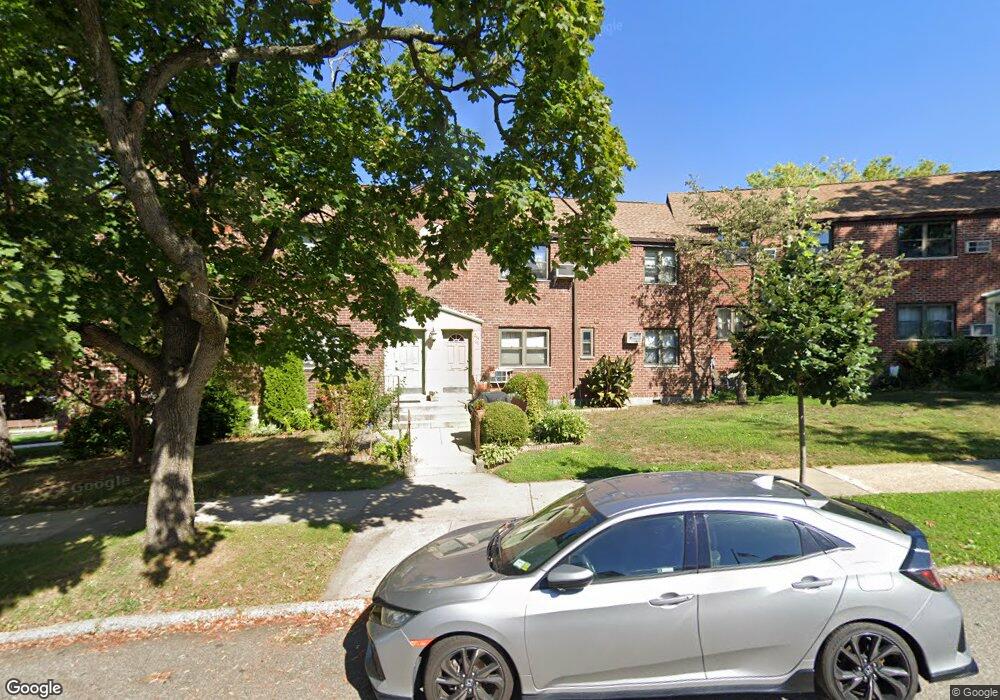 244-09 57th Dr unit Lower, Little Neck, NY 11362 - photo 1