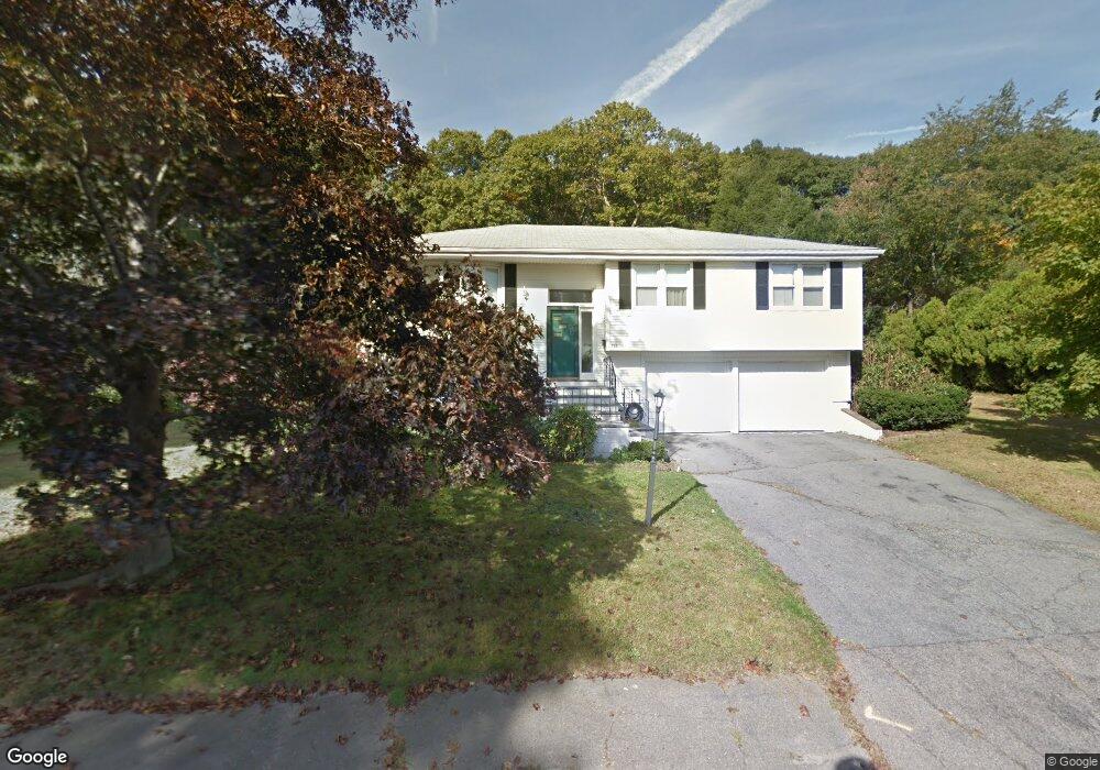 125 Pilgrim Rd, Braintree, MA 02184 - photo 1