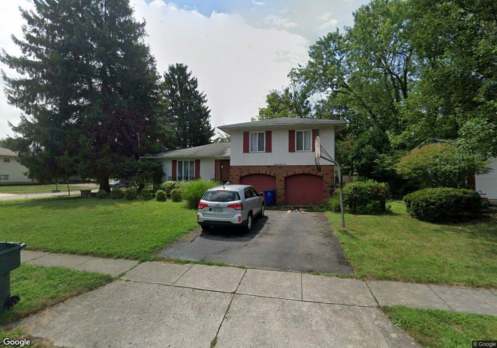 1555 Rayne Ln, Columbus, OH 43220 - photo 1