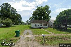 112 Bates St, Steele, MO 63877
