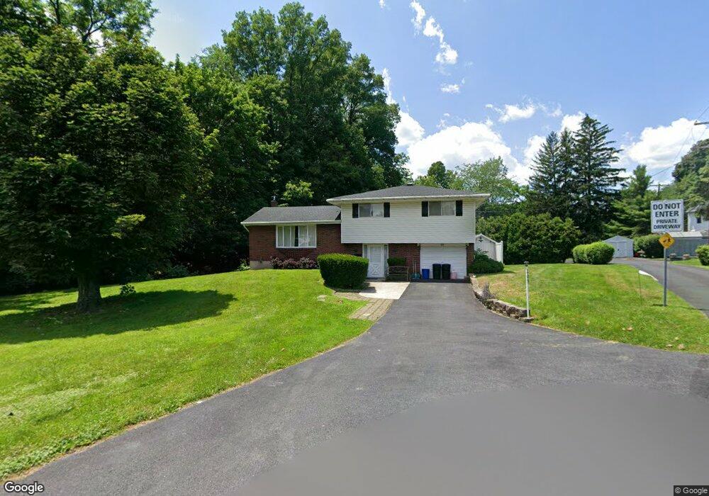 209 N Fairview St, Nazareth, PA 18064 - photo 1