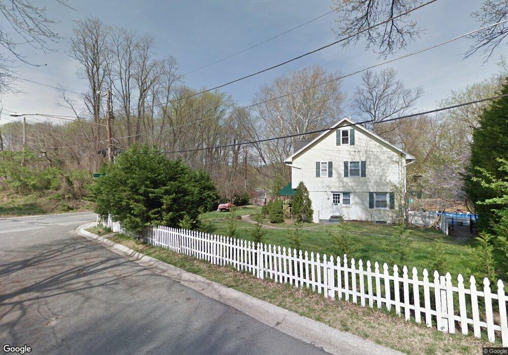 9213 Kensington Pkwy, Chevy Chase, MD 20815 - photo 1