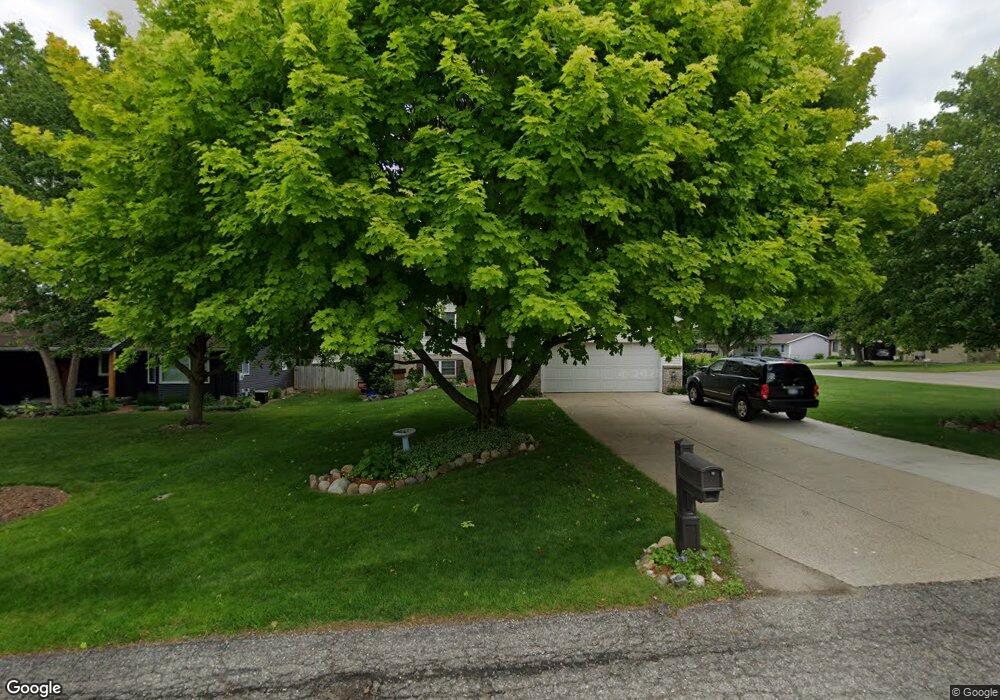 421 Standish Dr, Wayland, MI 49348 - photo 1