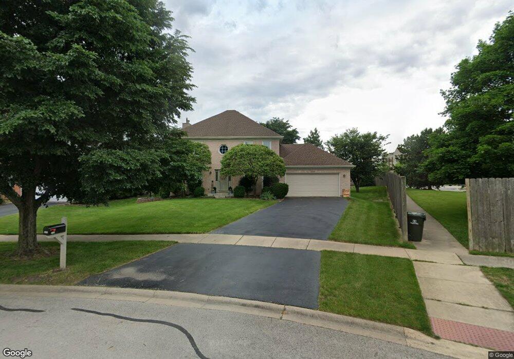 4860 Fesseneva Ln, Naperville, IL 60564 - photo 1