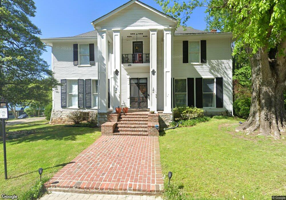 1006 Academy Heights, Columbia, TN 38401 - photo 1