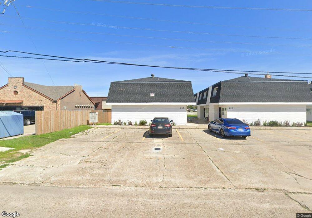 613 Cusic St, Lake Charles, LA 70607 - photo 1