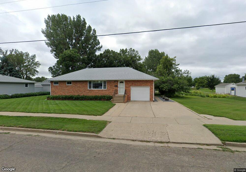 625 3rd Ave SE, Mandan, ND 58554 - photo 1