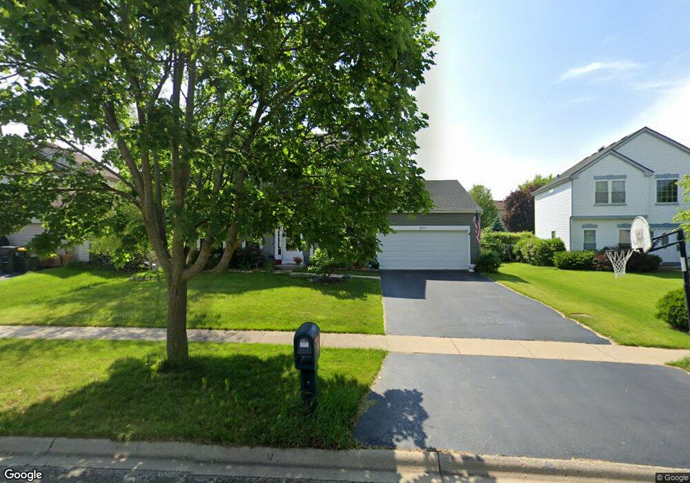 653 Joseph St, Lake In the Hills, IL 60156 - photo 1