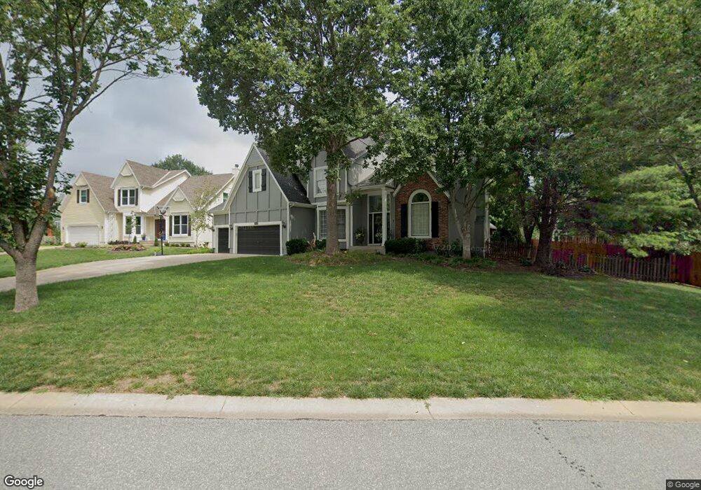 5800 W 155th St, Overland Park, KS 66223 - photo 1