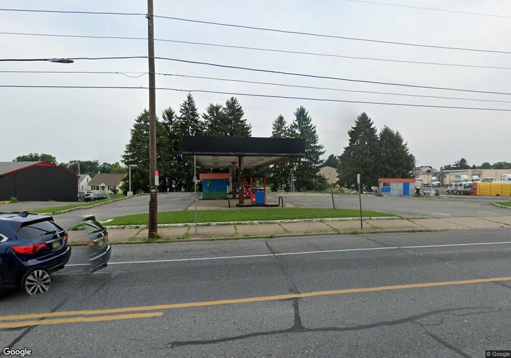 1111 Hanover Ave, Allentown, PA 18109 - photo 1