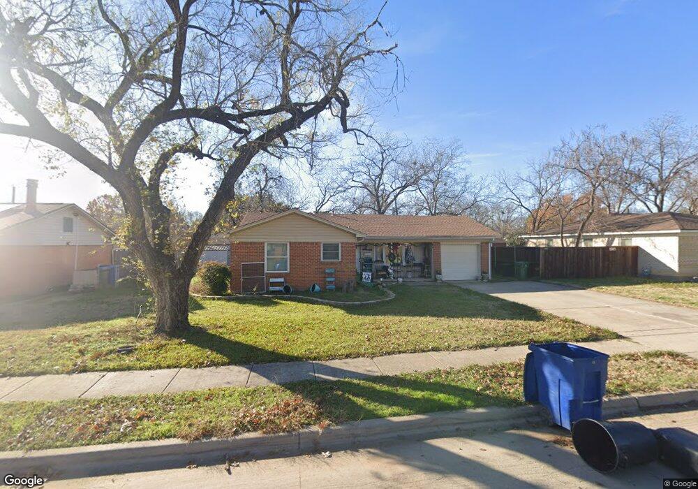 5121 Roberta Dr, North Richland Hills, TX 76180 - photo 1