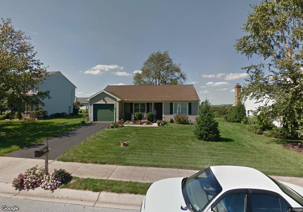 235 Cypress Ln, New Holland, PA 17557 - photo 1