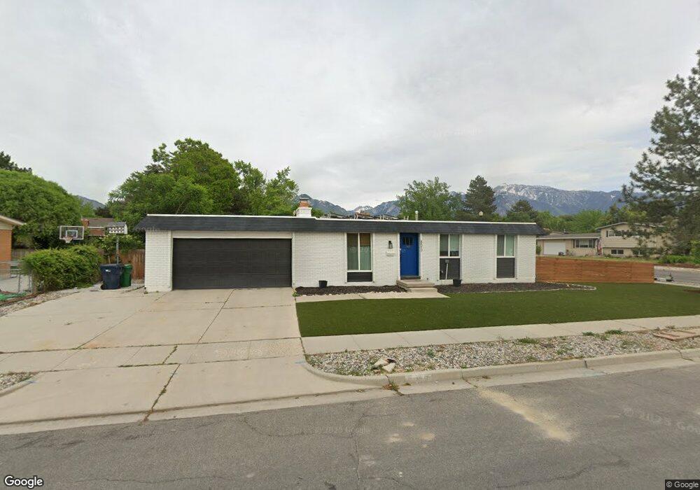 8517 Fairoaks Dr, Sandy, UT 84070 - photo 1