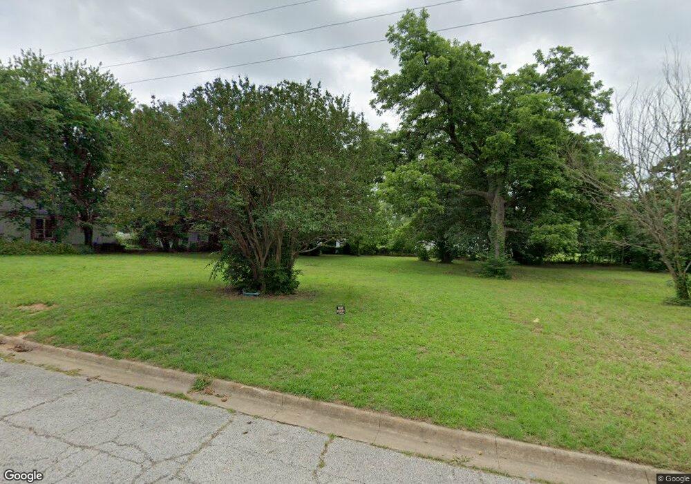 920 Chase St, Denison, TX 75020 - photo 1