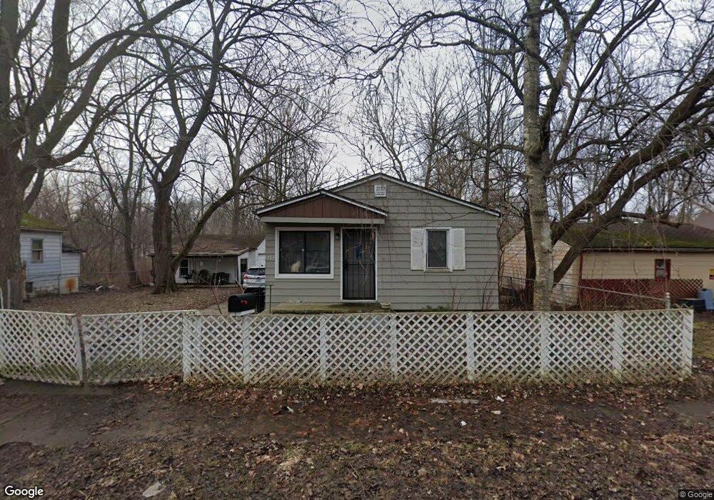 1305 Markham St, Flint, MI 48507 - photo 1