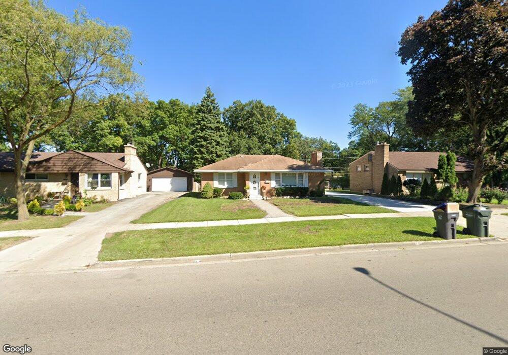 403 N Mcaree Rd, Waukegan, IL 60085 - photo 1