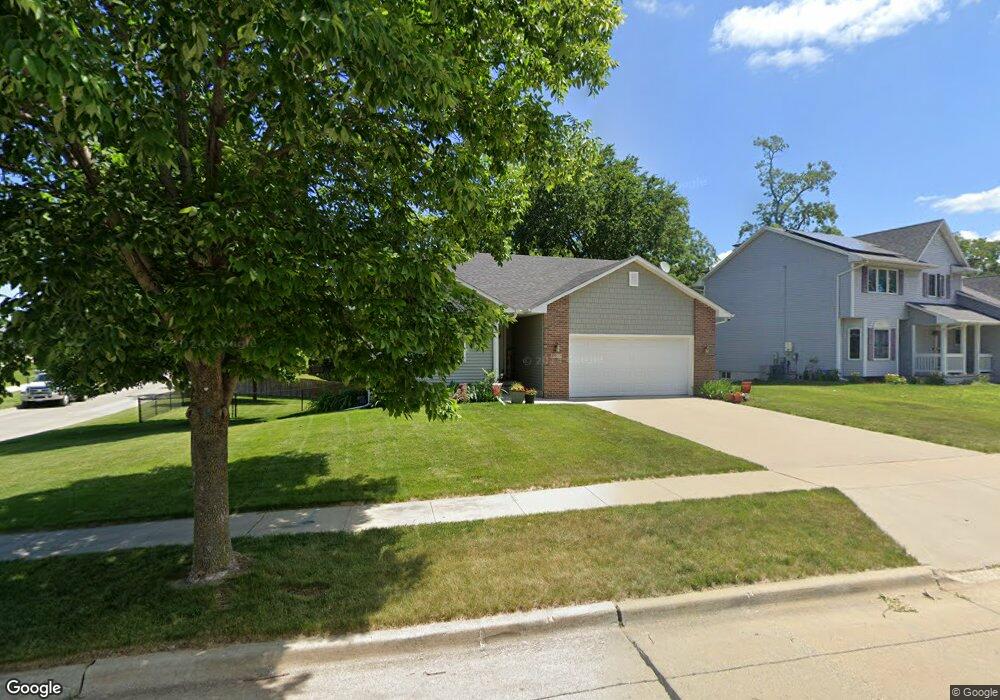 3001 Timber Hill Ct, Des Moines, IA 50320 - photo 1