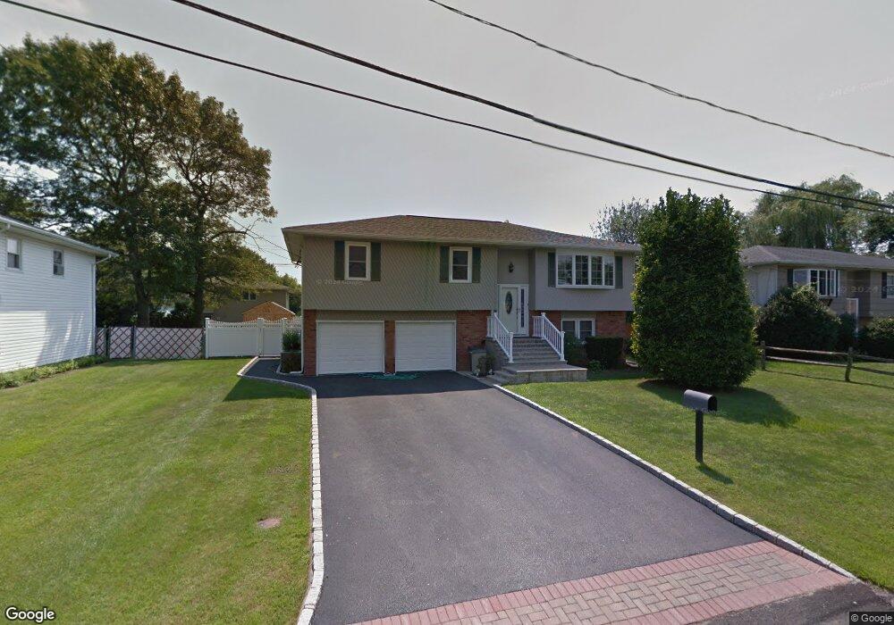 10 Maddox Ave, Islip, NY 11751 - photo 1