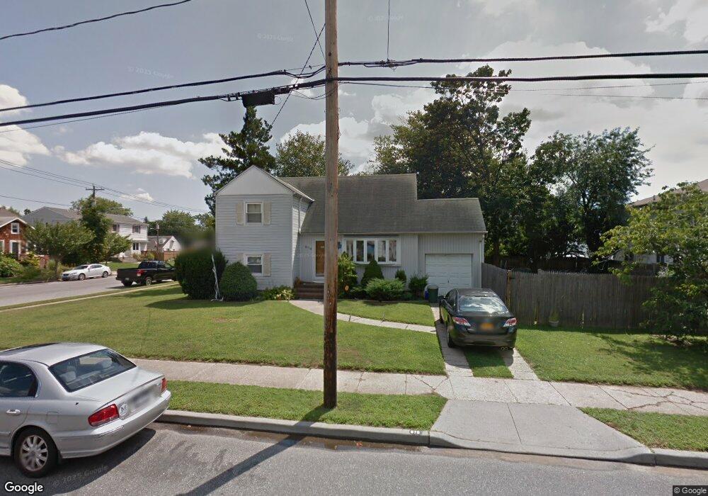 870 Washington St, Baldwin, NY 11510 - photo 1