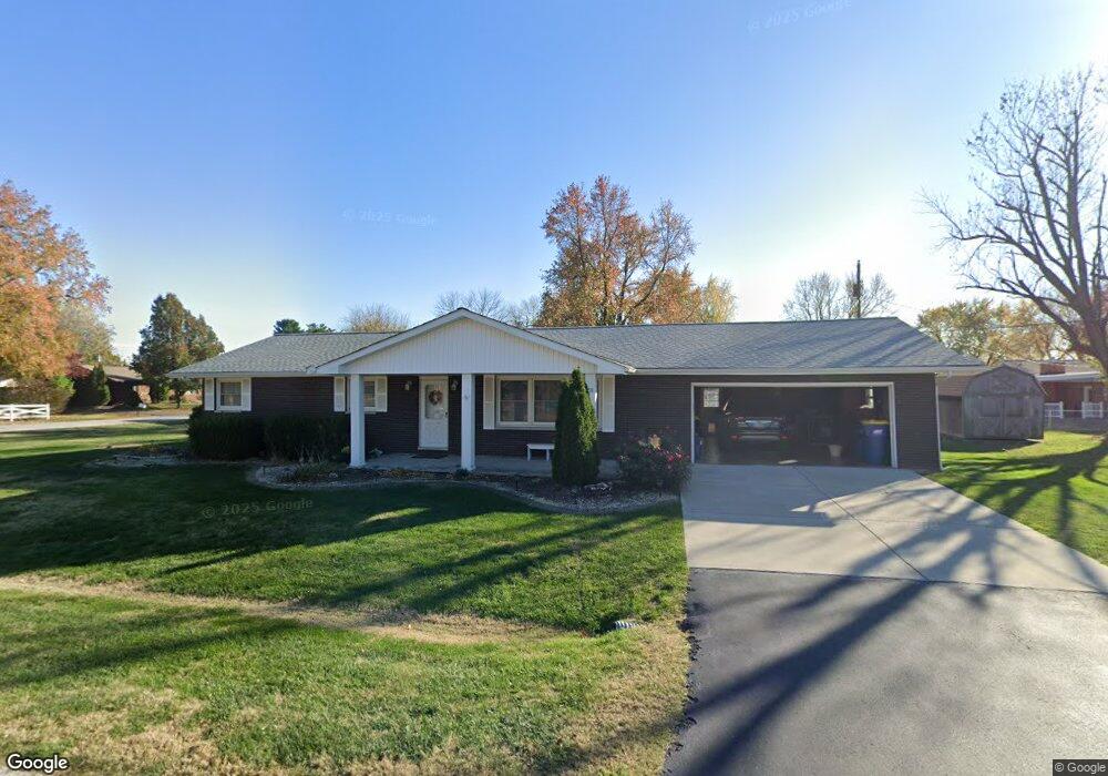 38 Holly Dr, Maryville, IL 62062 - photo 1