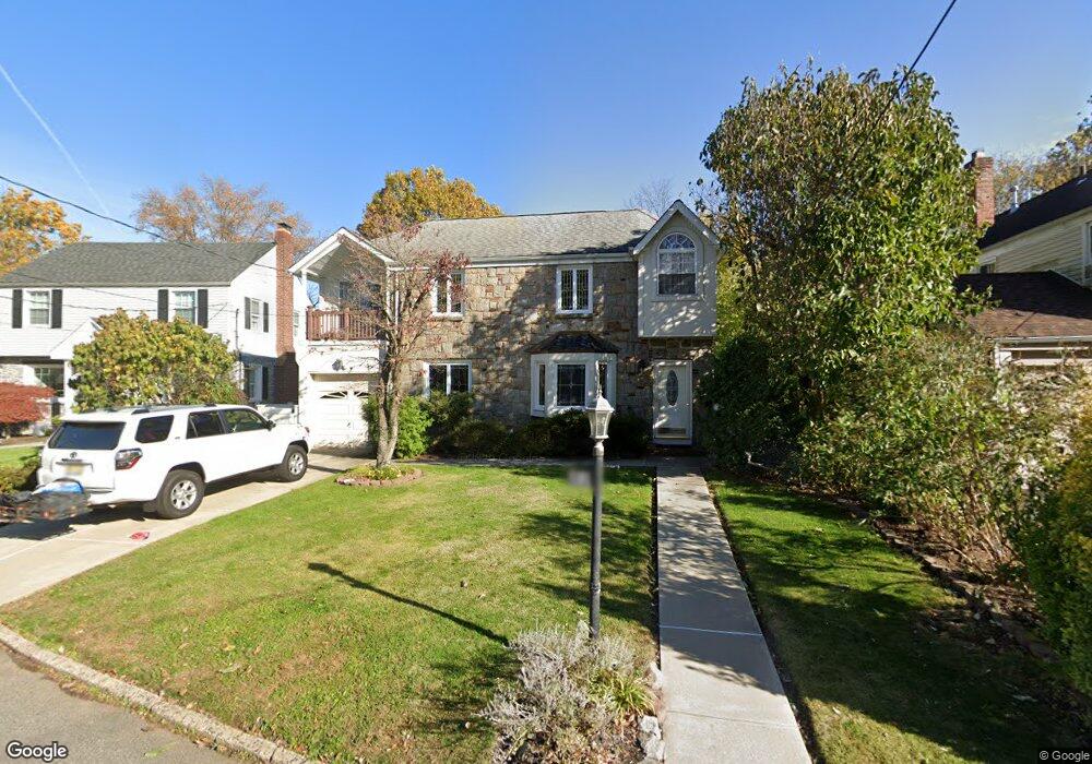 586 Clarendon Ct, River Edge, NJ 07661 - photo 1