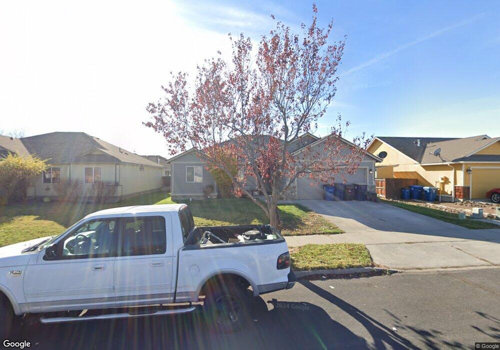 2348 NW Fir Ave, Redmond, OR 97756 - photo 1