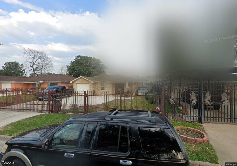 4418 Billingsley St, Houston, TX 77009 - photo 1