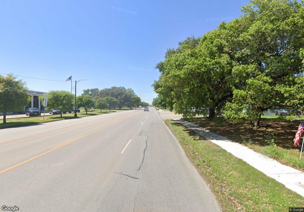 1117 7th St, Bay City, TX 77414 - photo 1