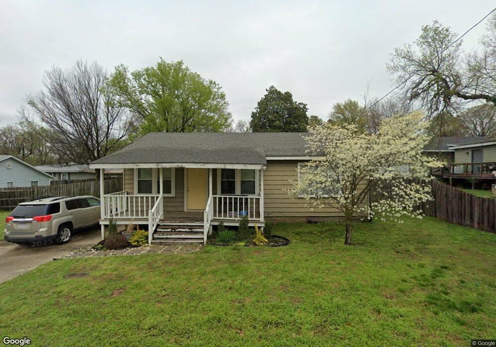 104 W Mccormick St, Prairie Grove, AR 72753 - photo 1