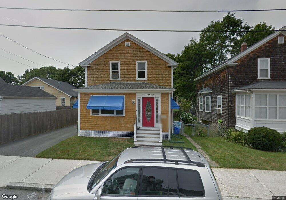 31 Vaughan Ave, Newport, RI 02840 - photo 1