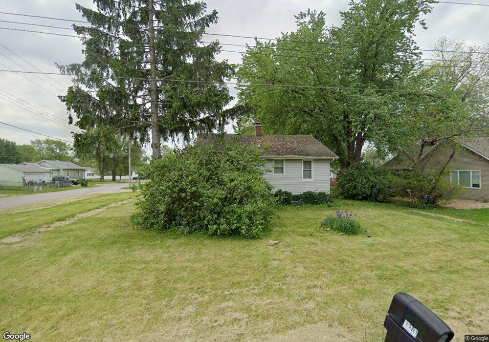 3201 Piatt Ave, Mattoon, IL 61938 - photo 1