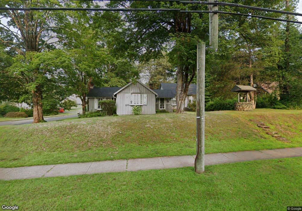 725 Mountain Rd, West Hartford, CT 06117 - photo 1