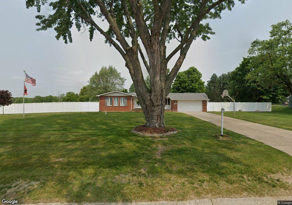 9240 Nashua Trail, Flushing, MI 48433 - photo 1