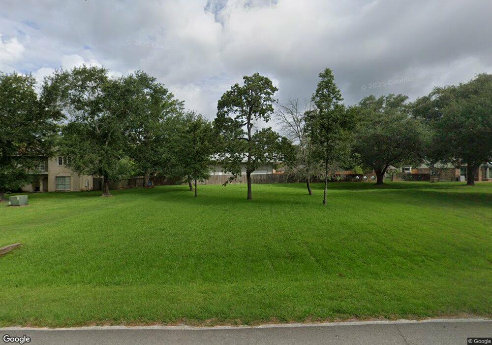 914 Coe Rd, Pinehurst, TX 77362 - photo 1