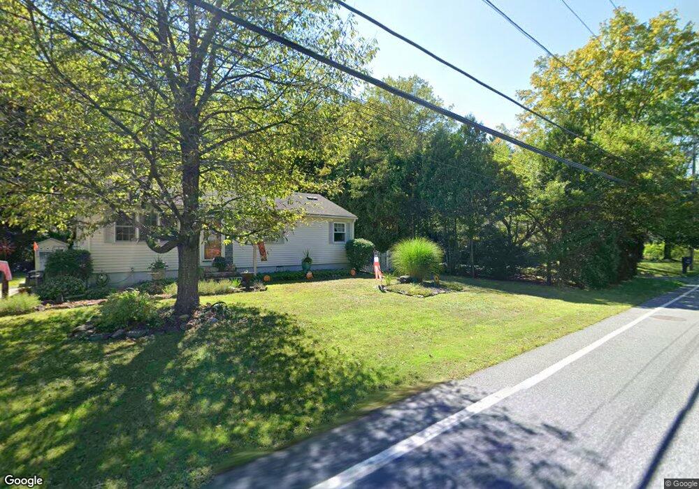 1070 Burts Pit Rd, Florence, MA 01062 - photo 1