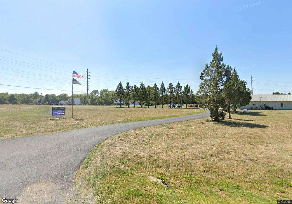 6985 Tarlton Rd, Circleville, OH 43113 - photo 1