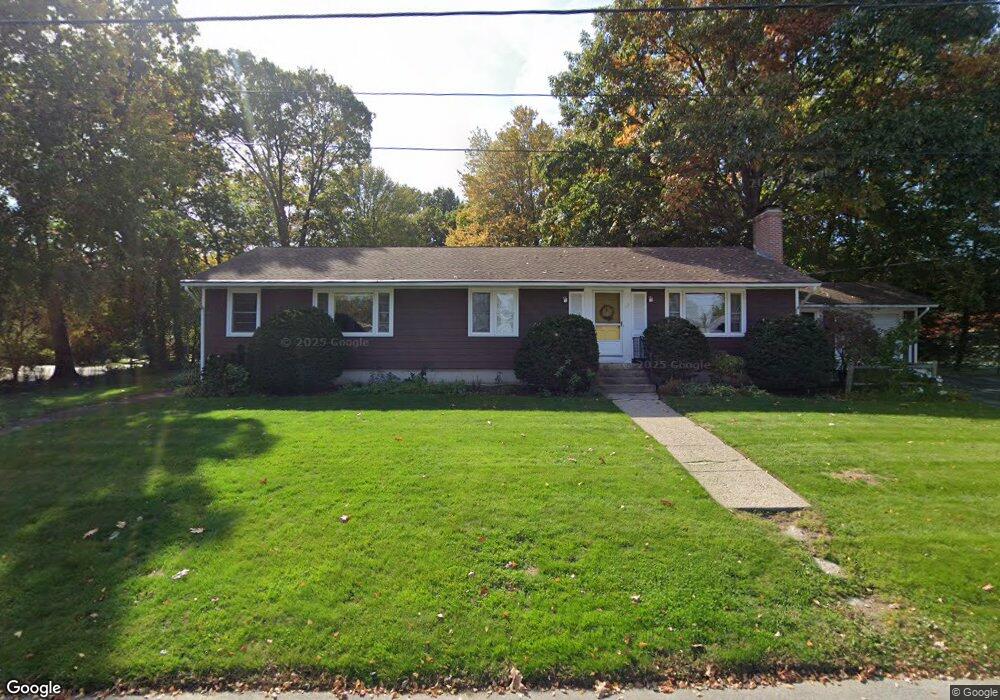 39 Forsythia Ln, Cranston, RI 02921 - photo 1