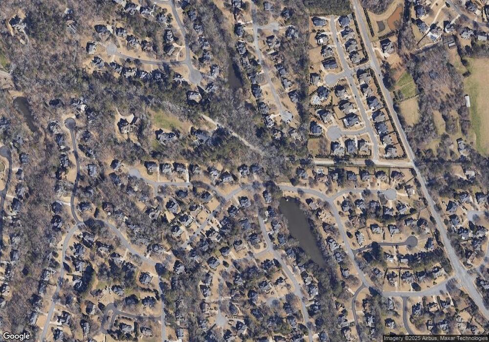 13070 Magnolia Crescent Dr, Roswell, GA 30075 - photo 1