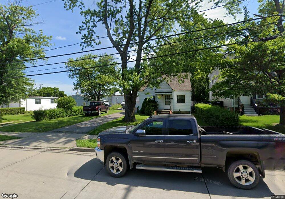 1405 E 289th St, Wickliffe, OH 44092 - photo 1