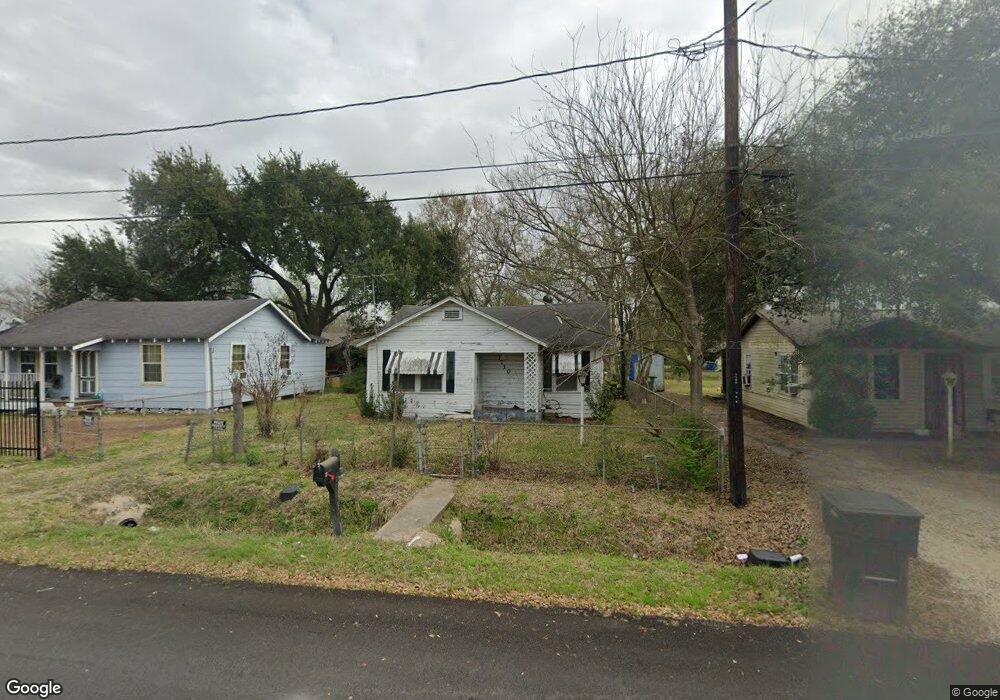 7710 James Franklin St, Houston, TX 77088 - photo 1